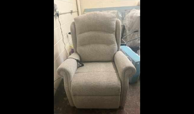 Riser Recliner